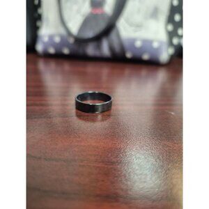 Black Ring Mens Size 10 Durable Band Elegant & Simple Design